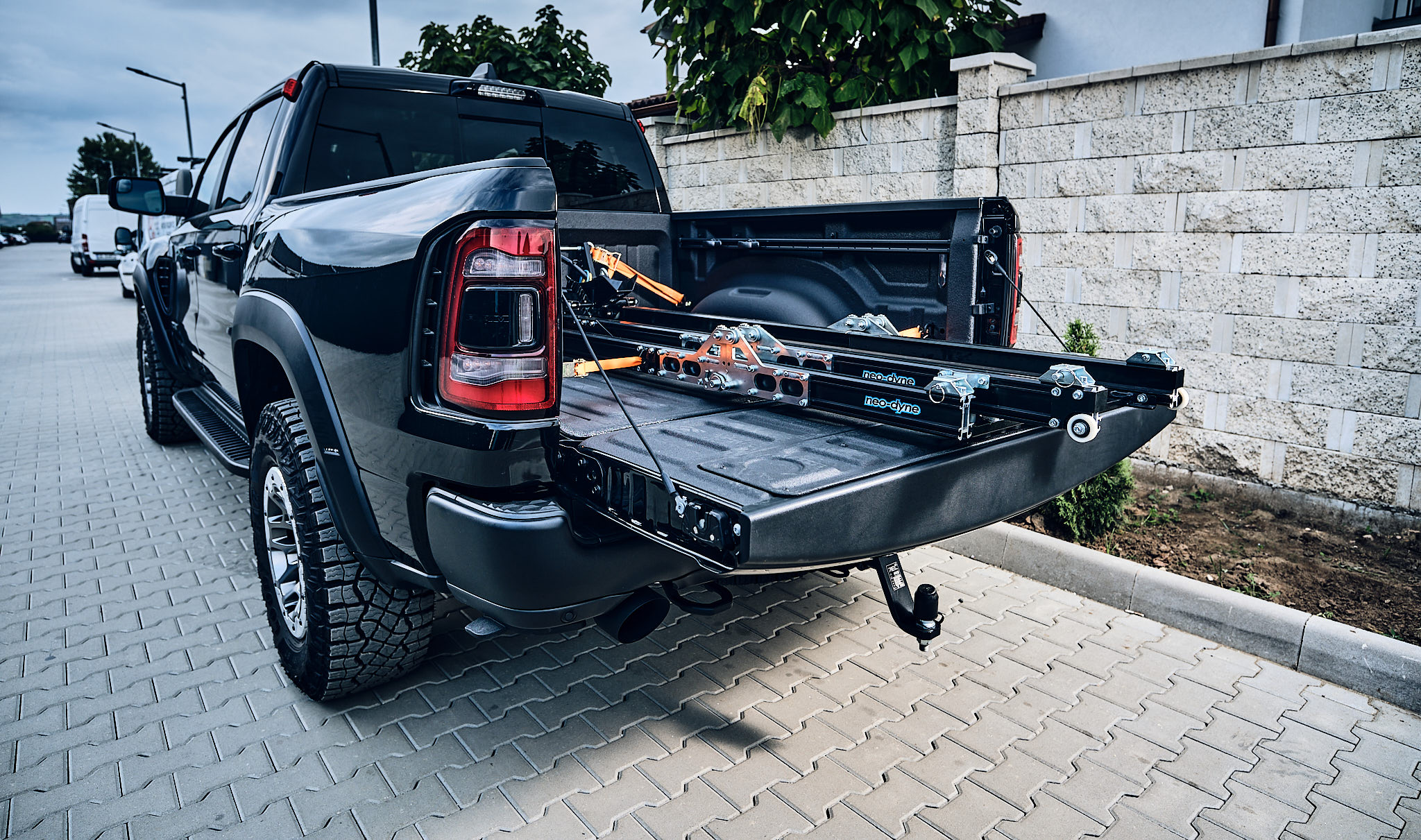 Rampe moto AUN 250 pour pick-up à benne courte
