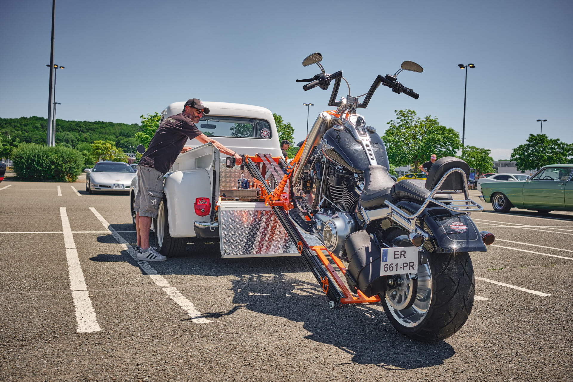 Moto d'un client chargée avec une rampe Neo-Dyne