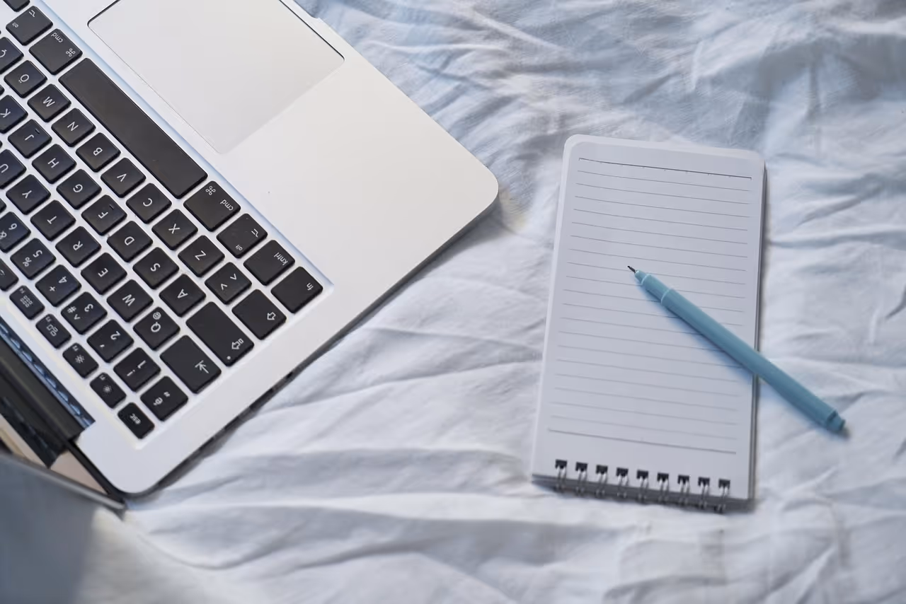 Jak přistupovat zodpovědně k AI v literatuře? Pomůže nový on-line kurz