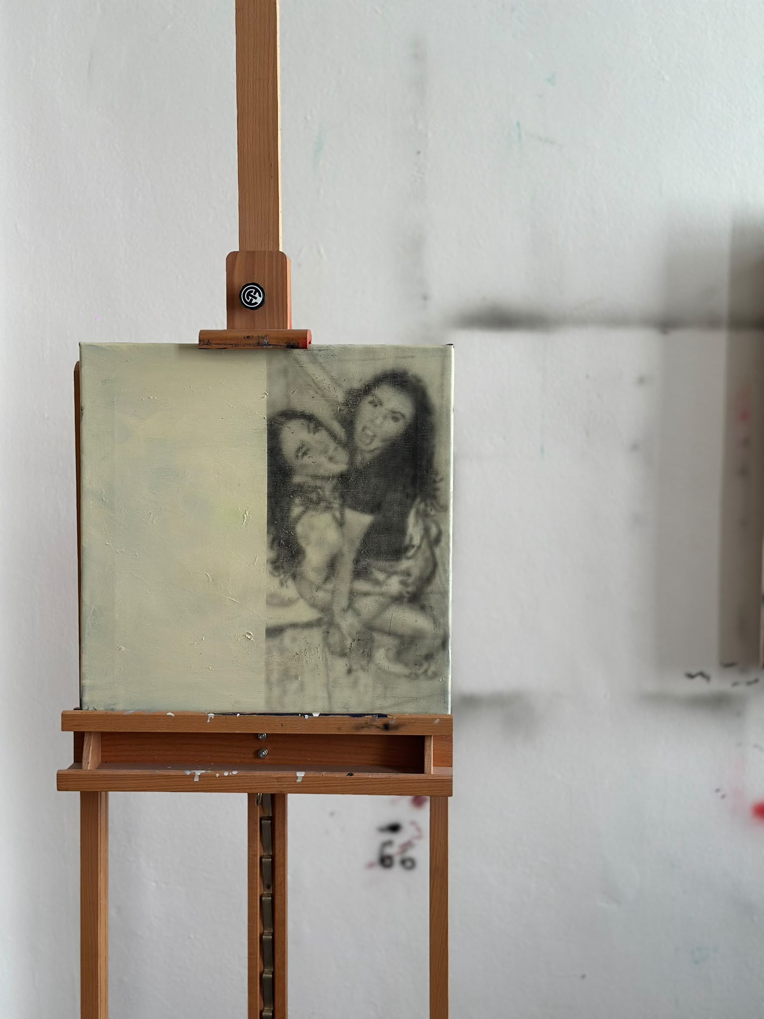 Kolektiv, textil a živá socha. Seznamte se s poslední trojicí HYB4 Art Studios