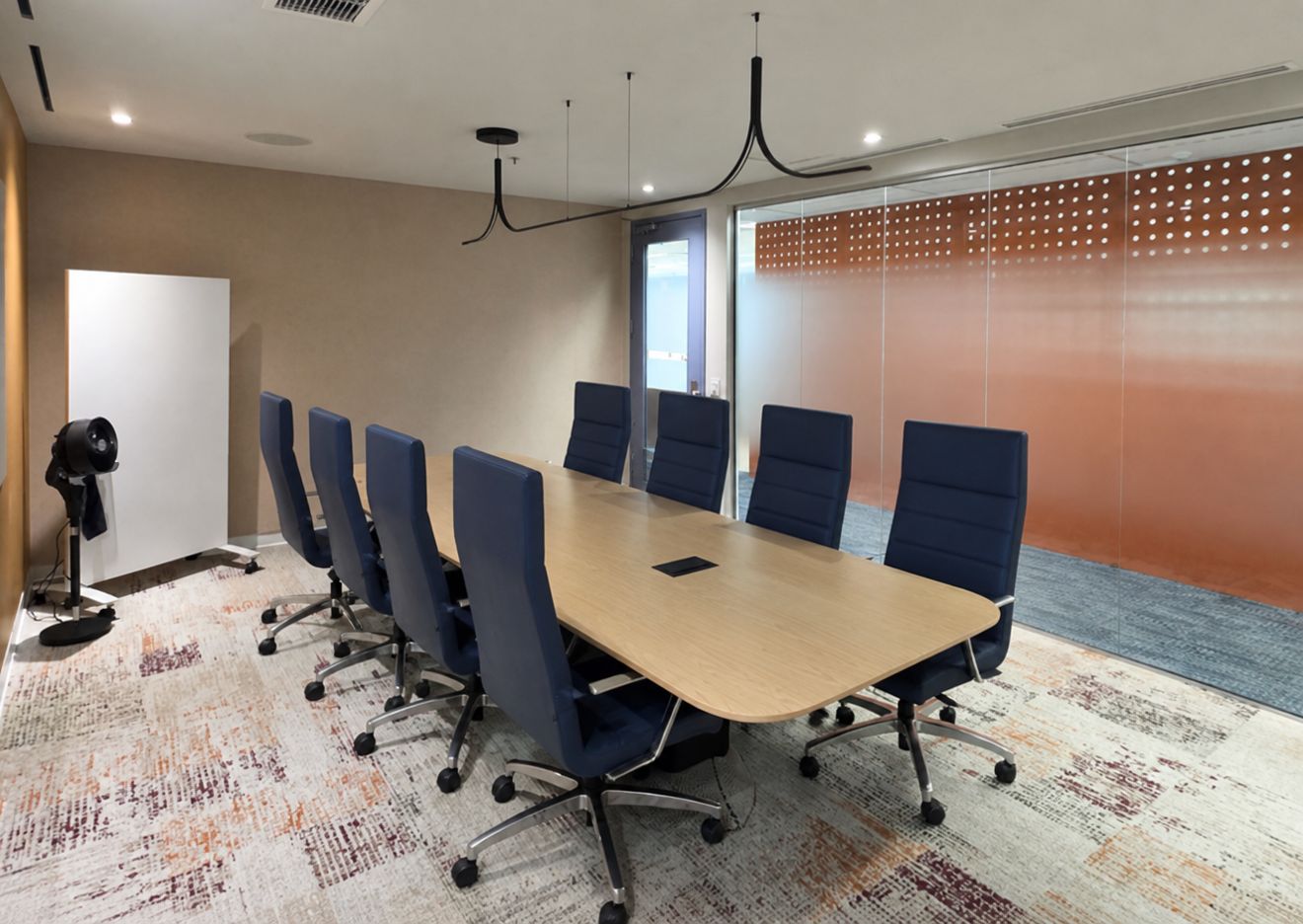 A workplace designed to bring people back together. This Toronto office combines collaboration, focus, hospitality and flexibility in one destination. Informed by the company's global offices but distinctly its own, the space gives employees a reason to come in and supports culture, connection and future growth.