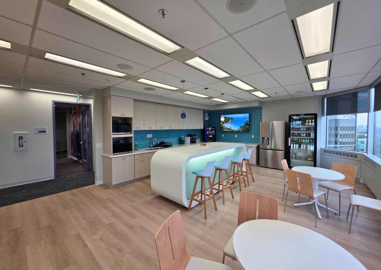 A workplace designed to bring people back together. This Toronto office combines collaboration, focus, hospitality and flexibility in one destination. Informed by the company's global offices but distinctly its own, the space gives employees a reason to come in and supports culture, connection and future growth.