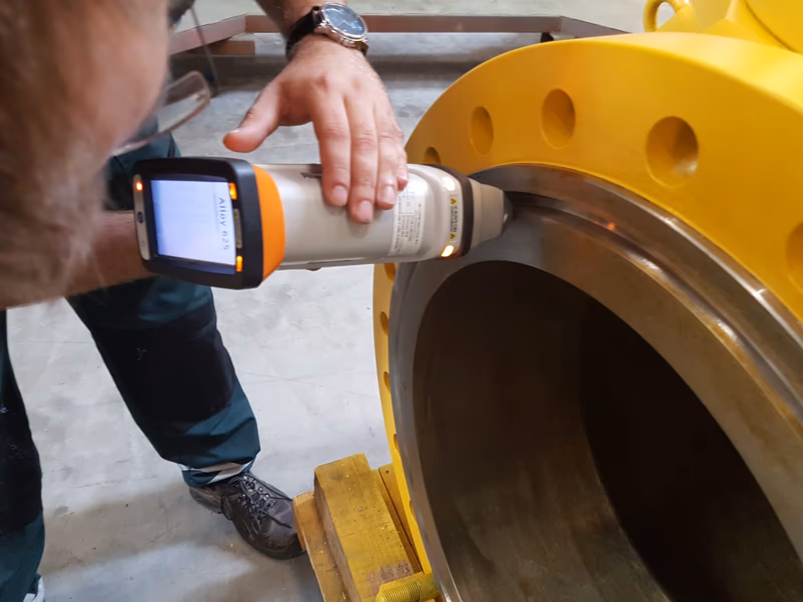 LIBS vs. OES vs. XRF: PMI Testing Techniques