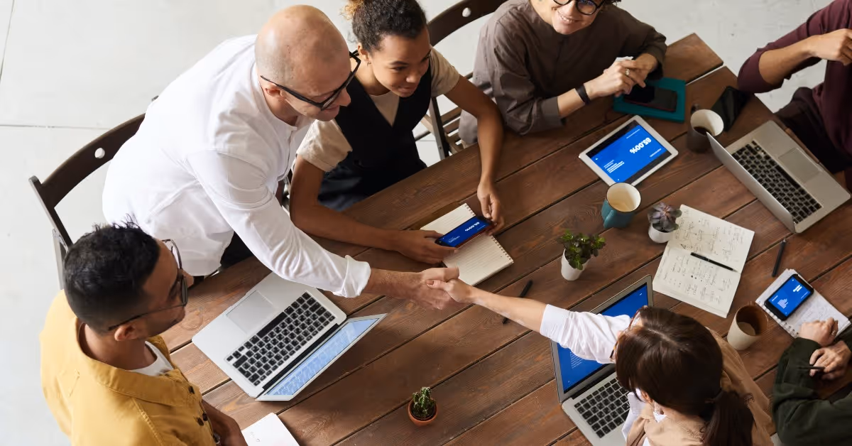 Podcast Agencies: 5 Types, How to Choose, & Recommendations