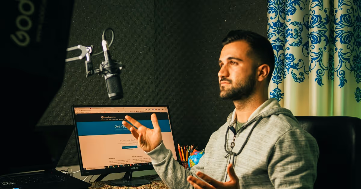 10 Steps to Start a Podcast on YouTube - With Examples