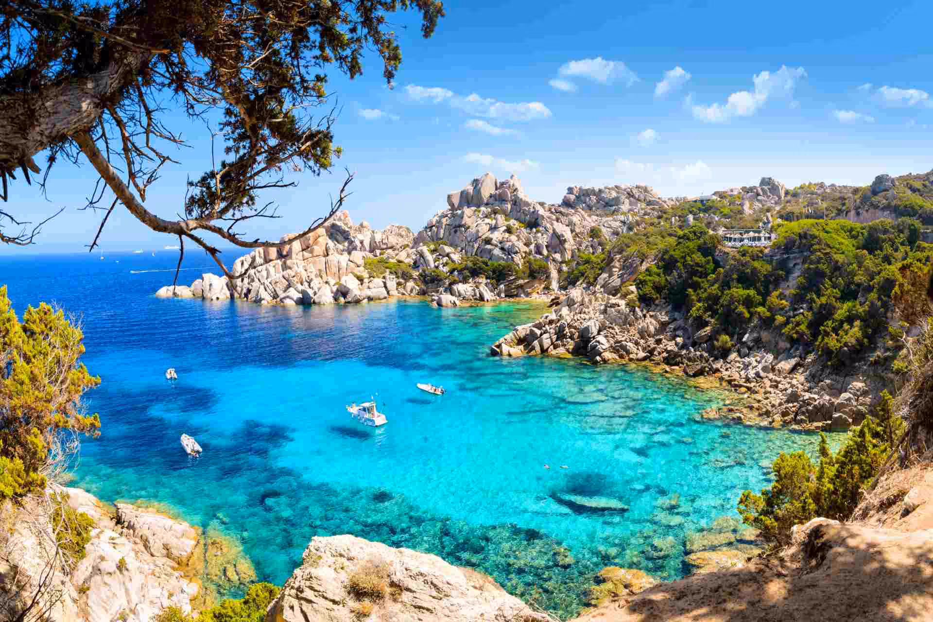 Immagine di un paesaggio a Cagliari in Sardegna.