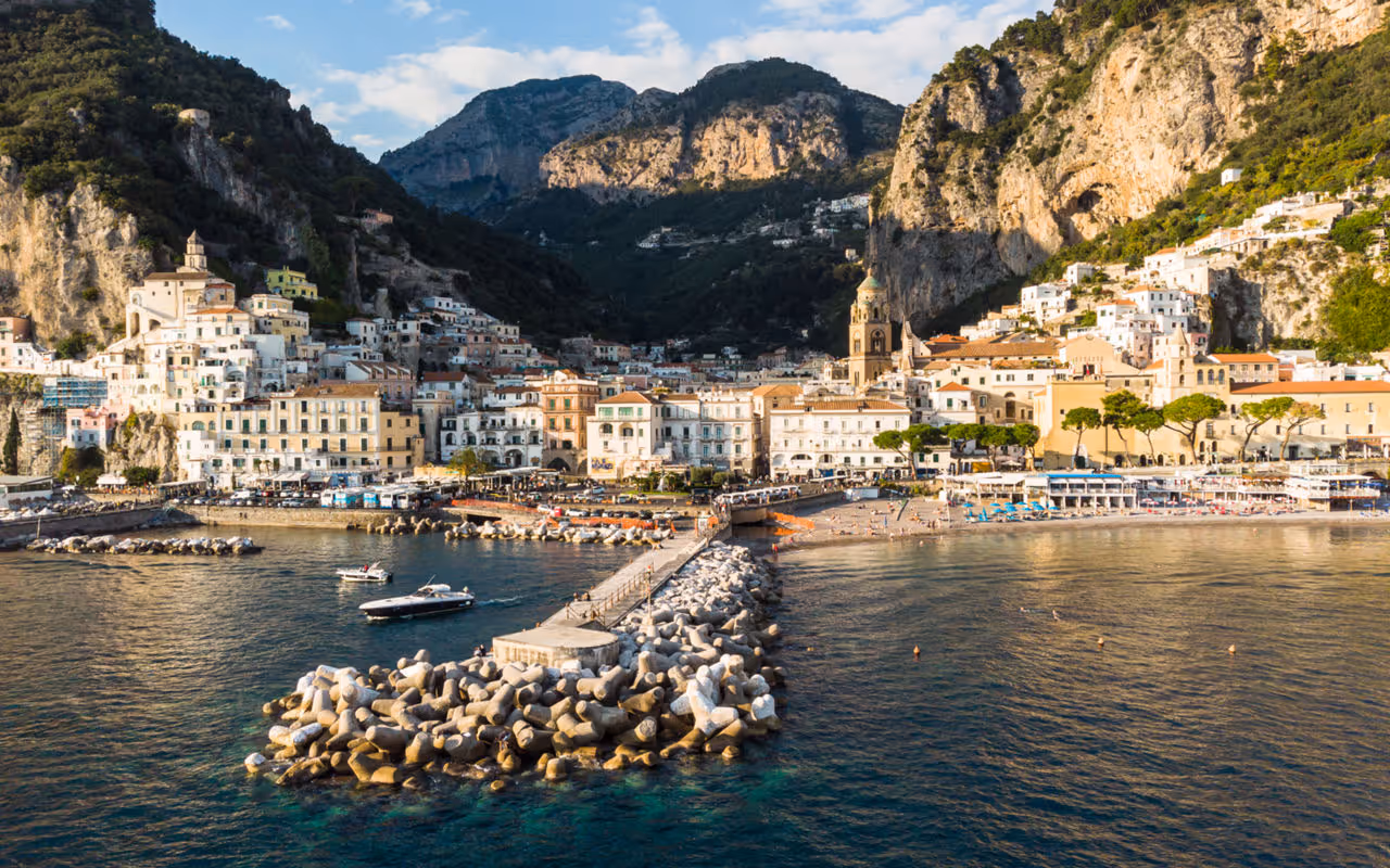 Immagine di un paesaggio a Napoli in Campania.