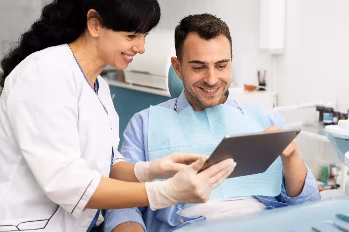 dentista con cliente