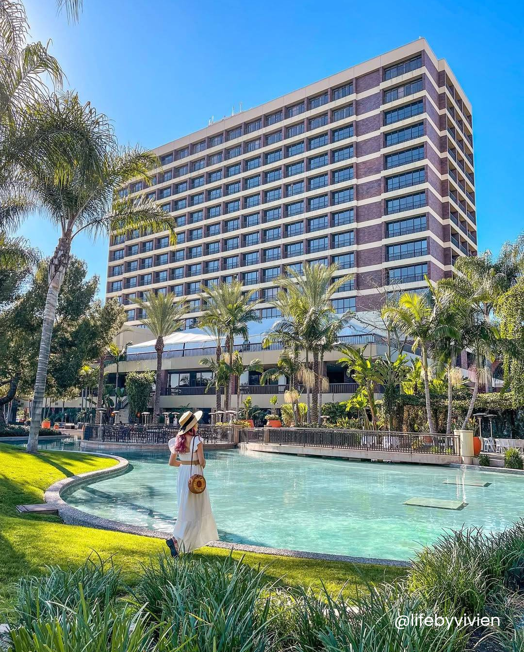 Iconic resort exterior and grand fountain influencer photography