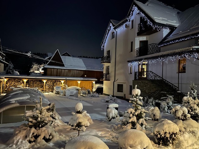  готель "Gorhouse" 