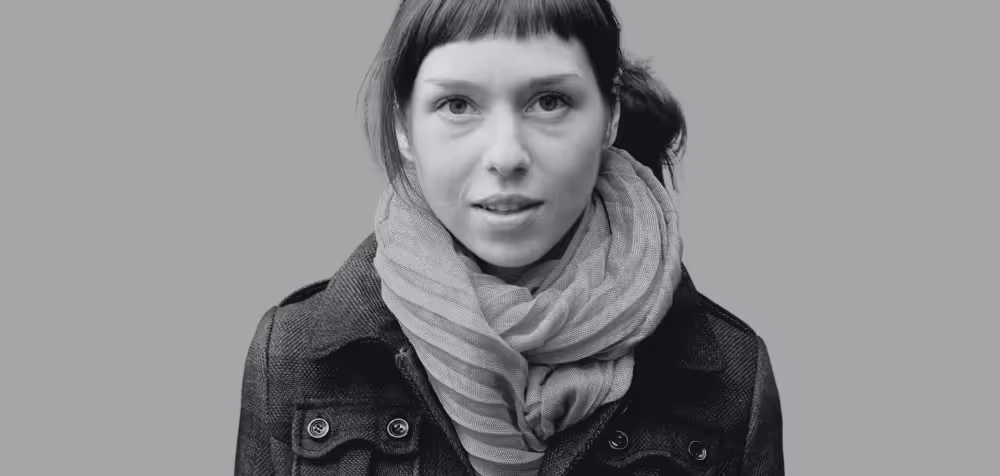 Turning Lurkers into Loyal Readers: How to Convert Occasional Visitors into Subscribers 