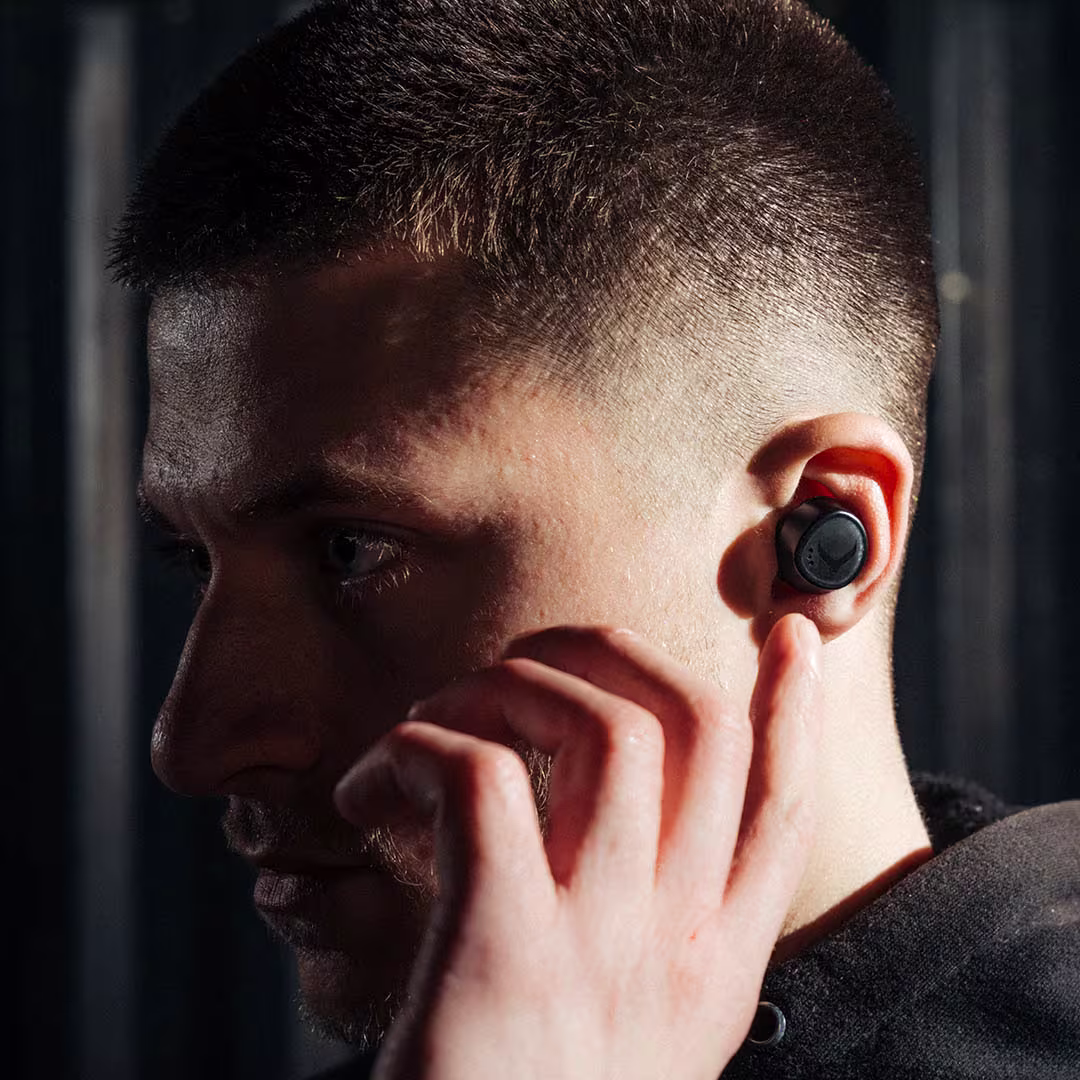 Tzuka TZ7 Ultra Stealth Black in Male Athlete Ear