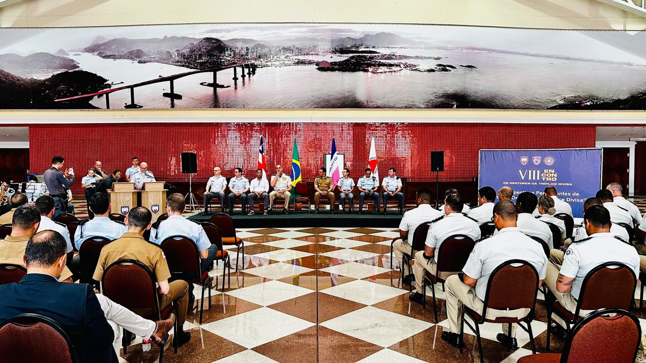 Suzano participa de Encontro de Gestores das Polícias Militares da Tríplice Divisa em Aracruz