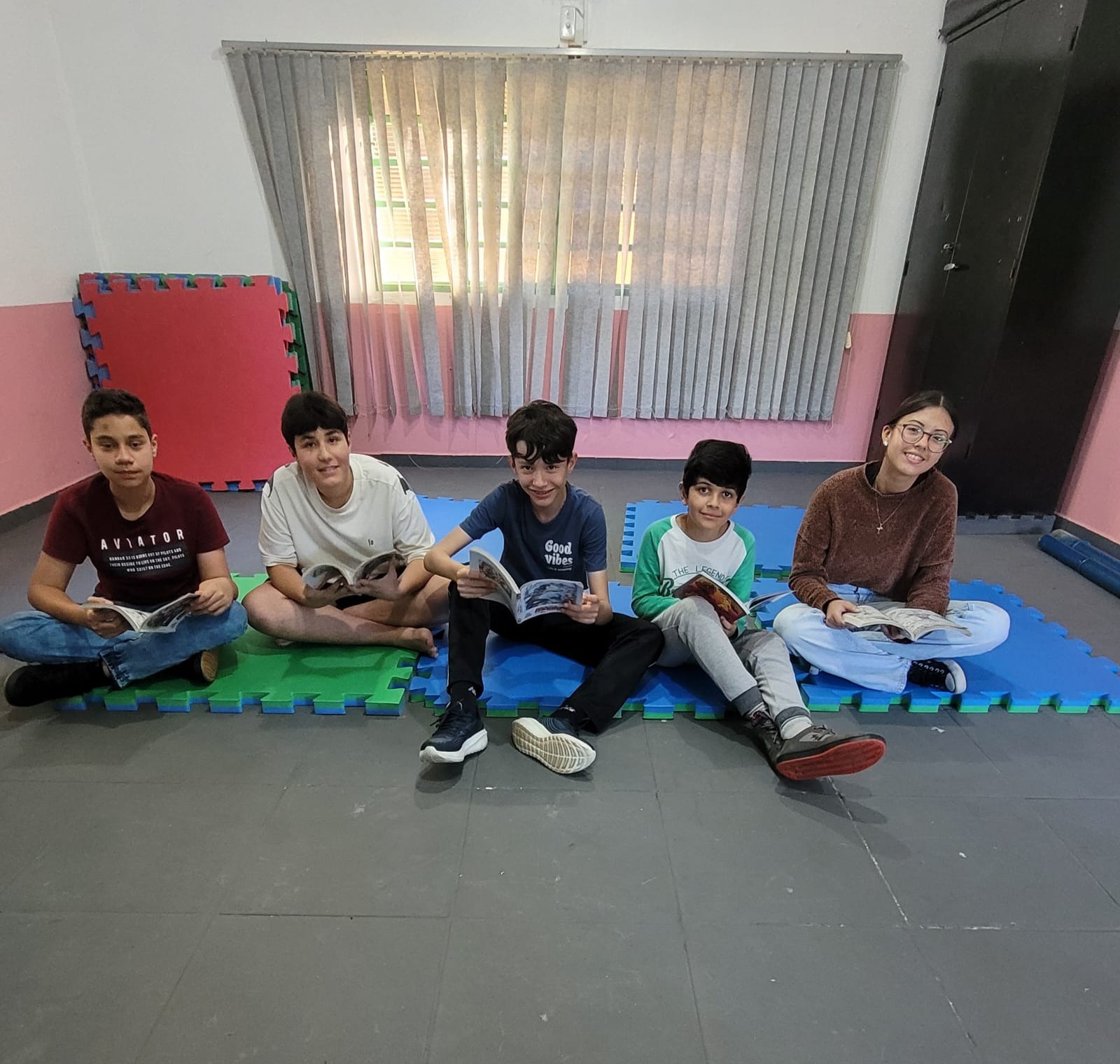 Jovens descobrem novos caminhos por meio da leitura em projeto apoiado pela Suzano