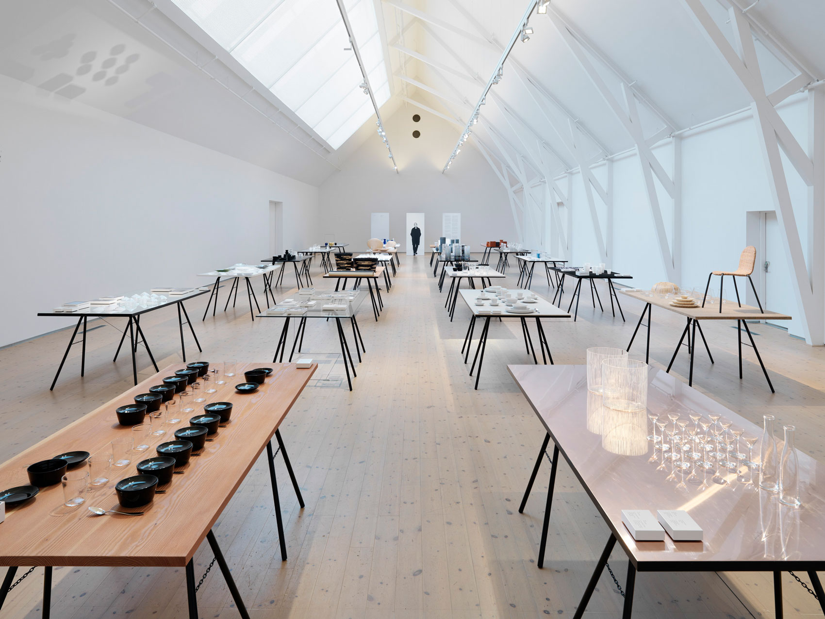 The picture shows the exhibition in Barn 1 with Ingegerd Råman.