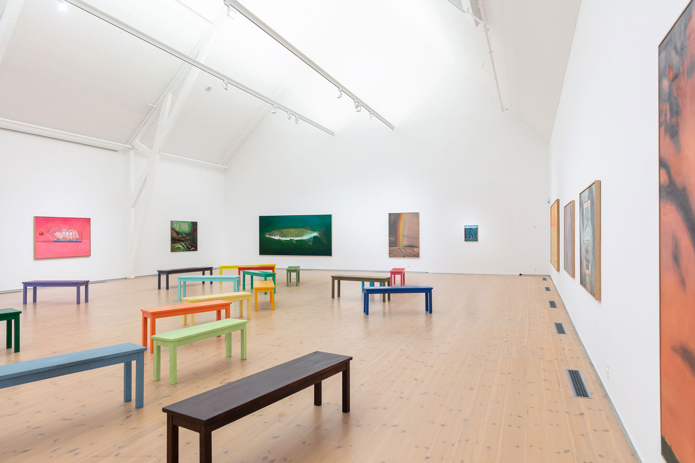 Bilden visar Lada 3 och Anna Bjergers utställning.