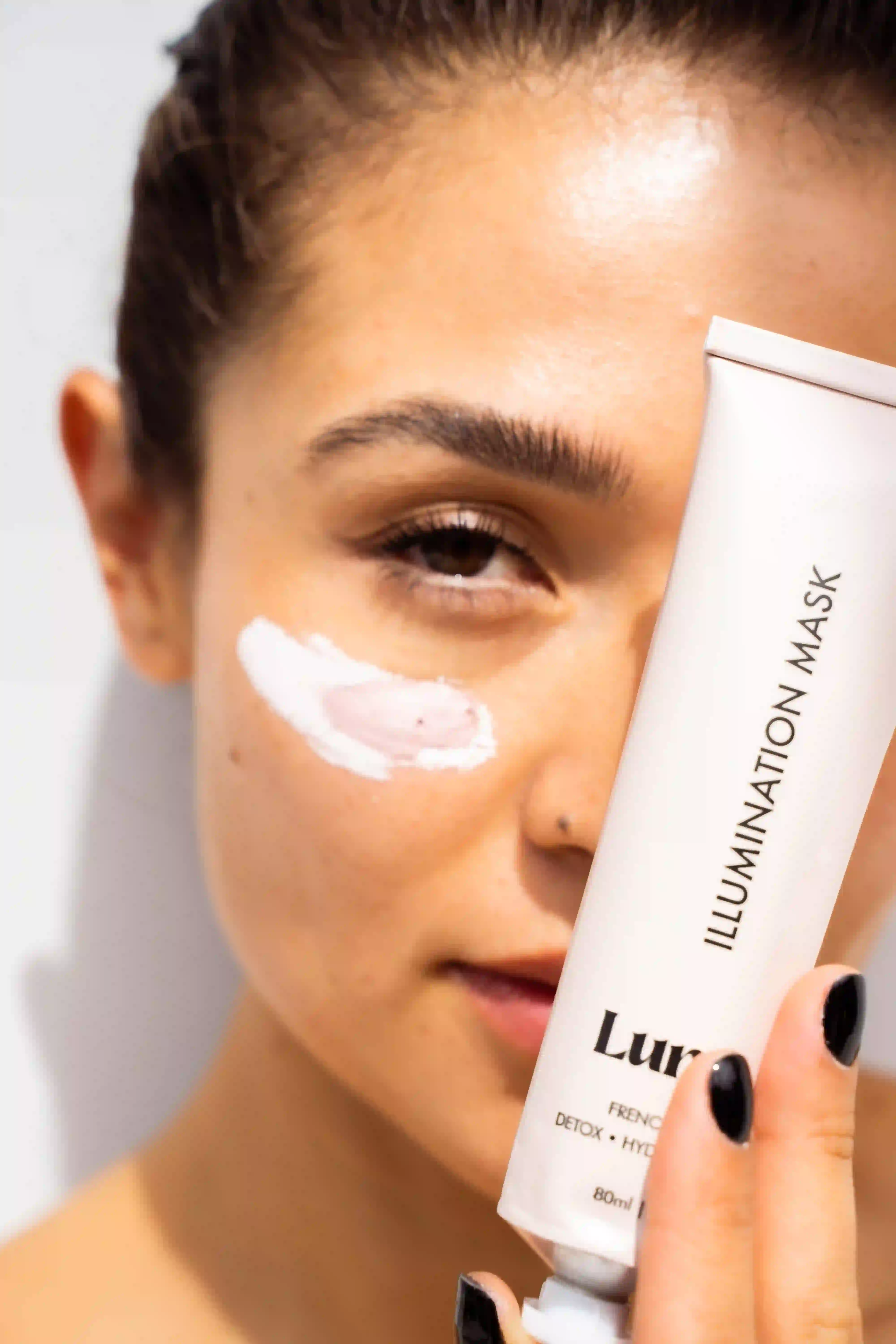 AuraGlow Skincare