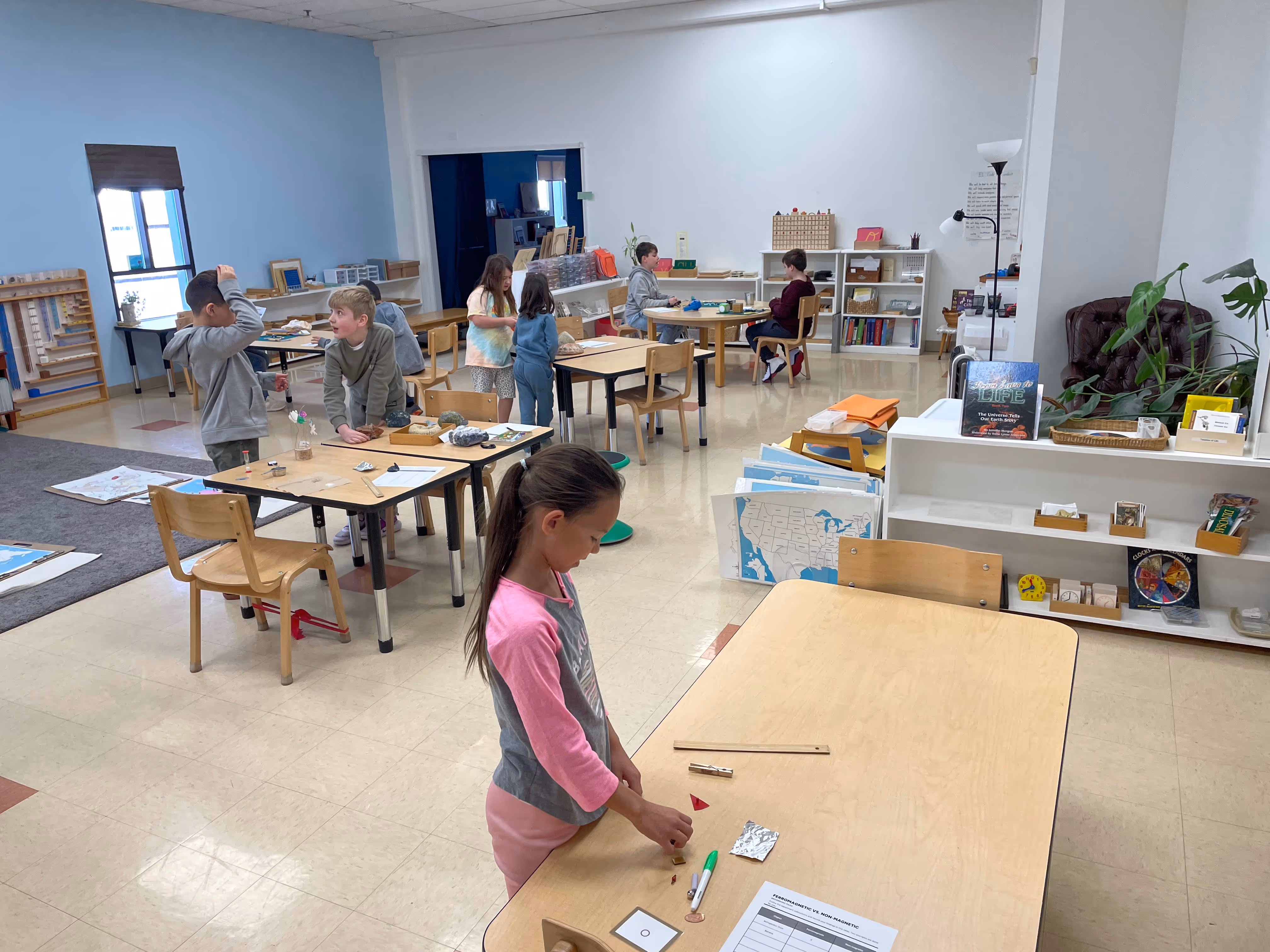 fox-valley-montessori-school-classroom-working-elementary-I