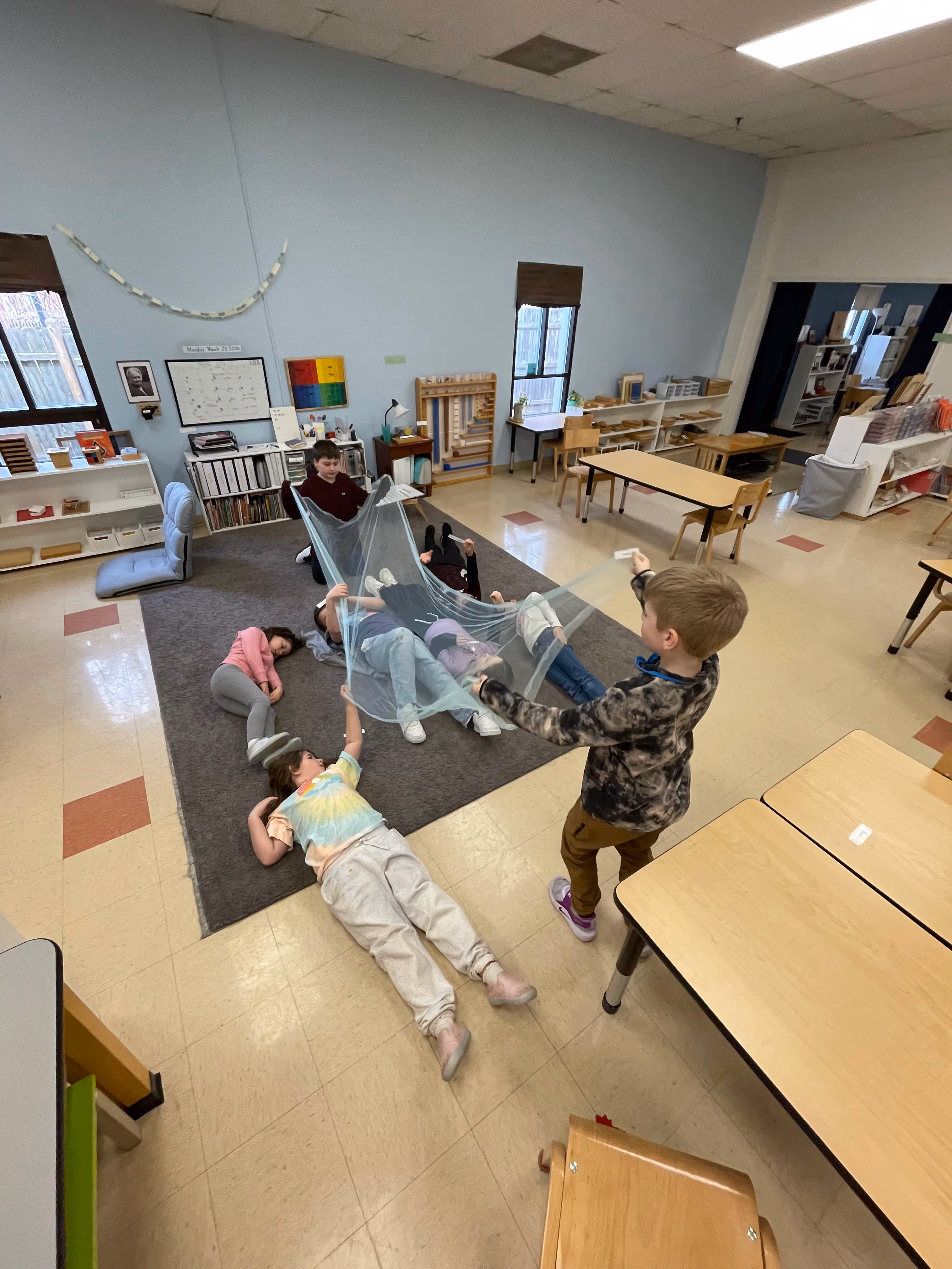 fox-valley-montessori-school-elementary-1-classroom-fun