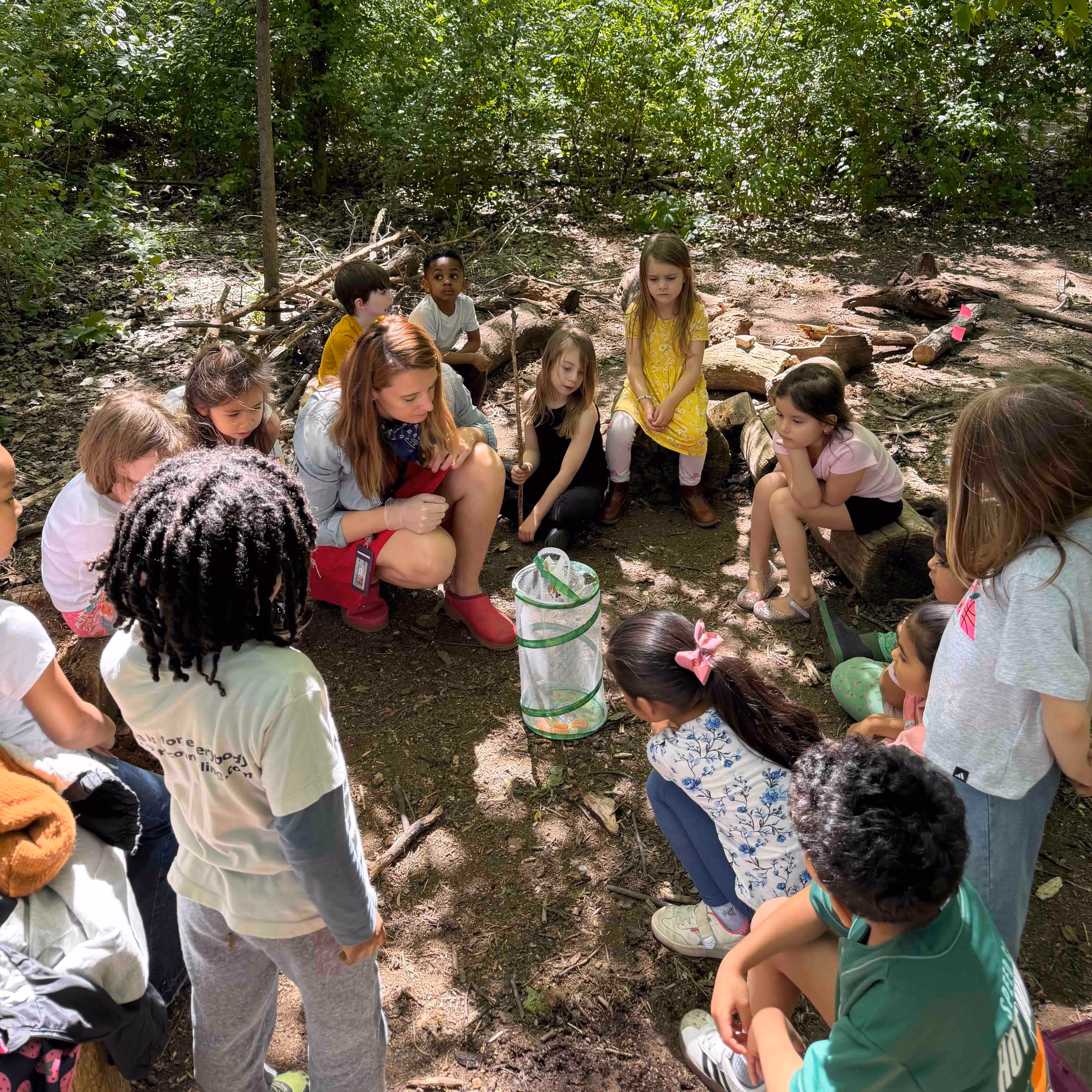 fox-valley-montessori-school-working-outside