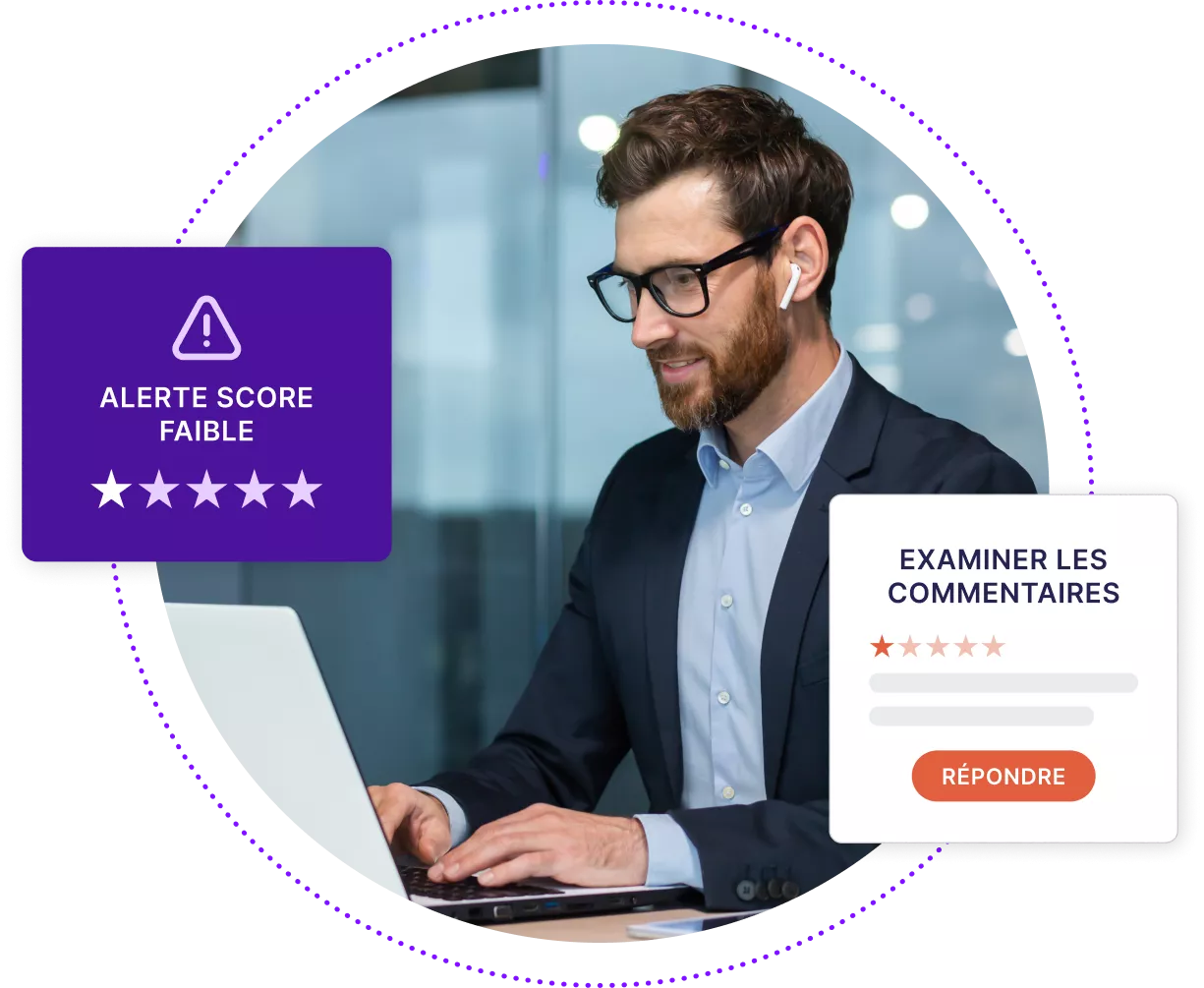 Homme d'affaires devant un ordinateur examinant les scores de feedback