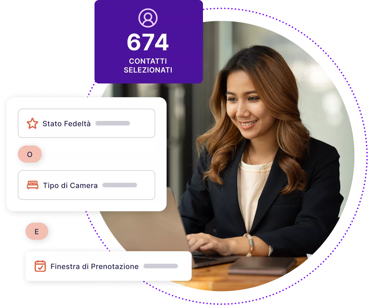 Donna d'affari che utilizza un laptop e crea una campagna e-mail automatizzata.