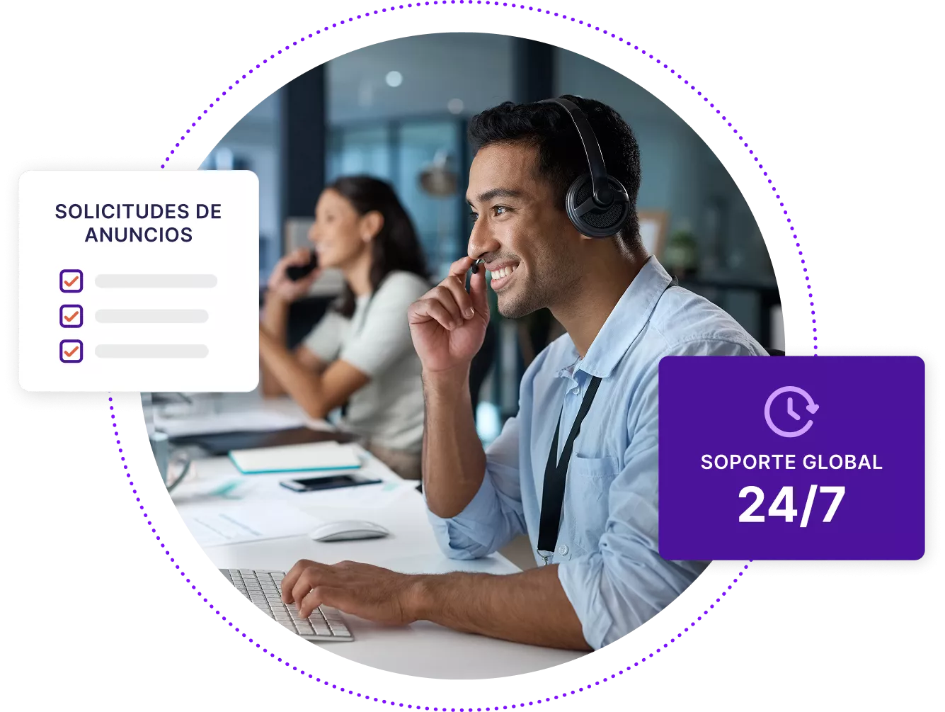 Una persona de atención al cliente con auriculares sonriendo y mirando una computadora, con cajas que muestran solicitudes de anuncios completadas y soporte global las 24 horas del día, los 7 días de la semana