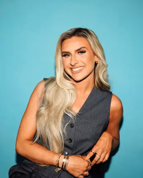 Chloe Burrows