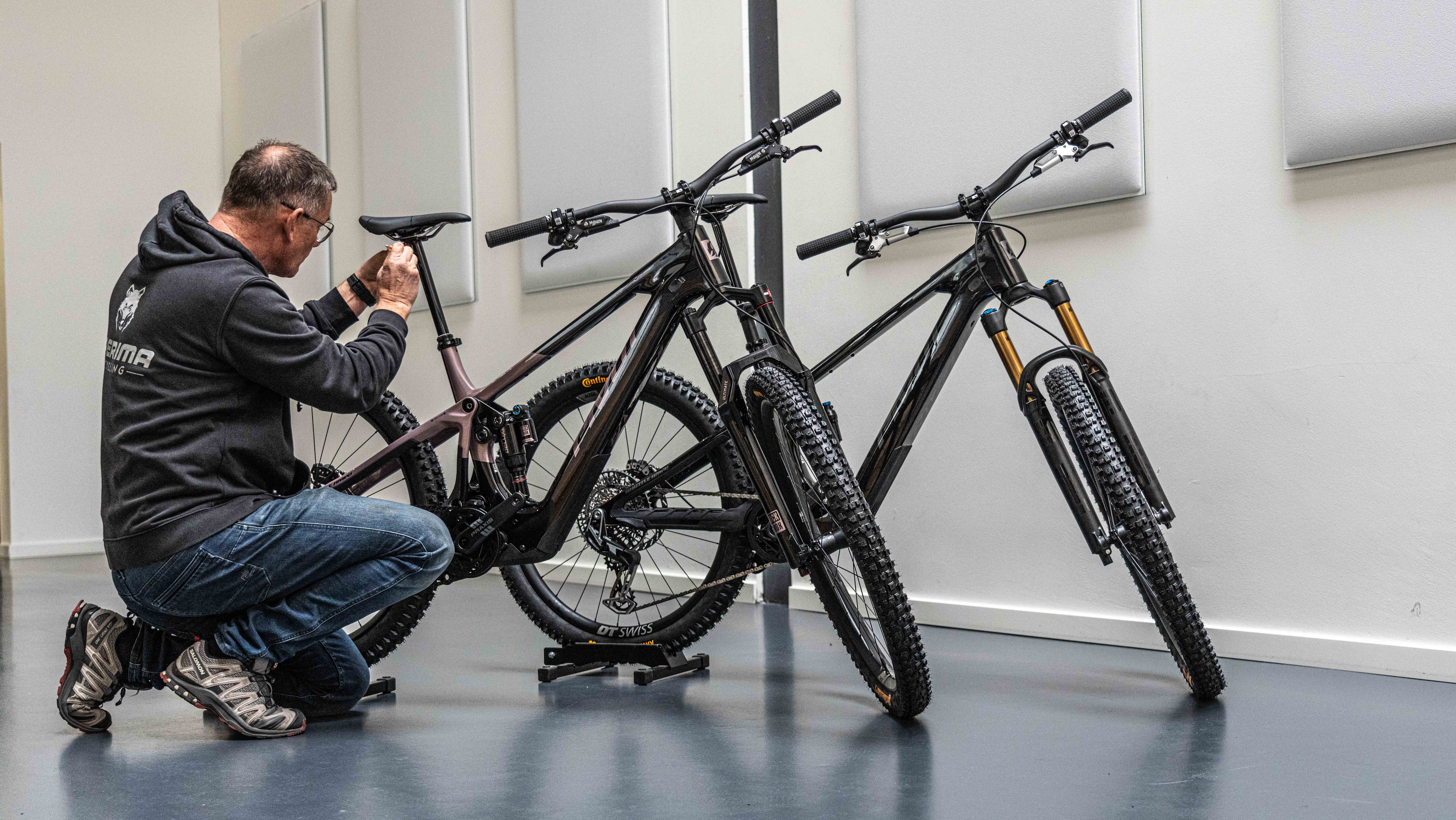 Wim kan zijn handen niet van de Ampd afhouden