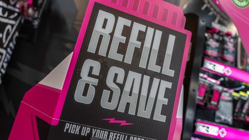 Refill & SAVE met Muc off bij Perima Cycling