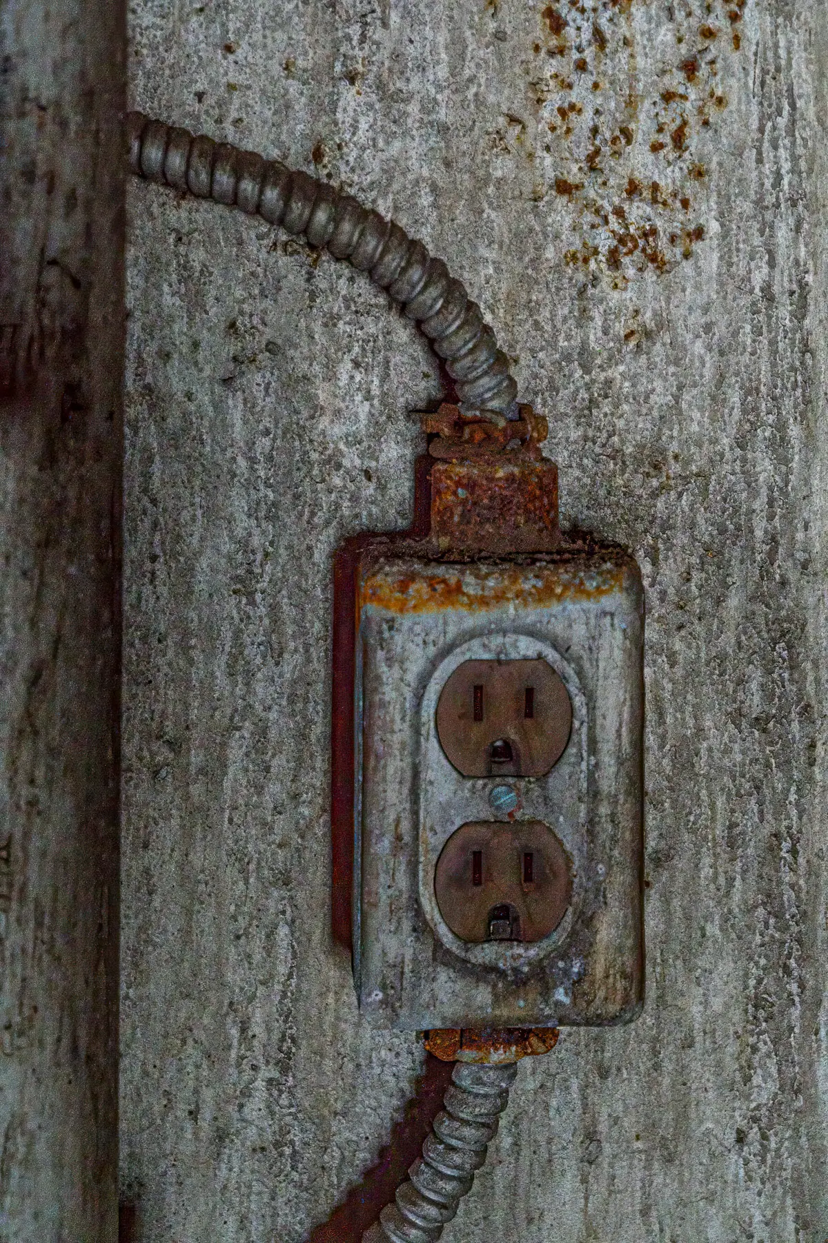 Manresa Island Power Plant: abstact, rust, peeling paint, shadows, light, power outlet