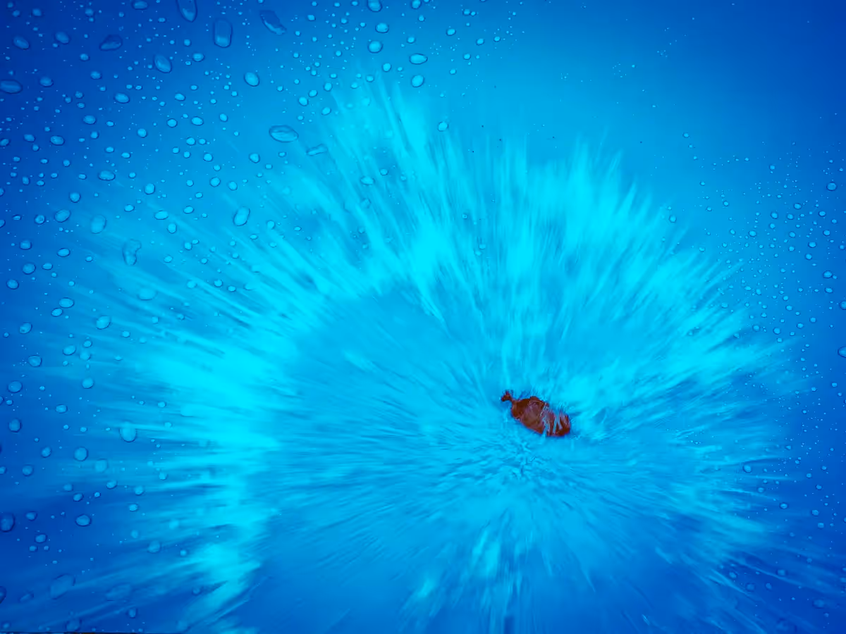 water balloon spray from breaking on ground