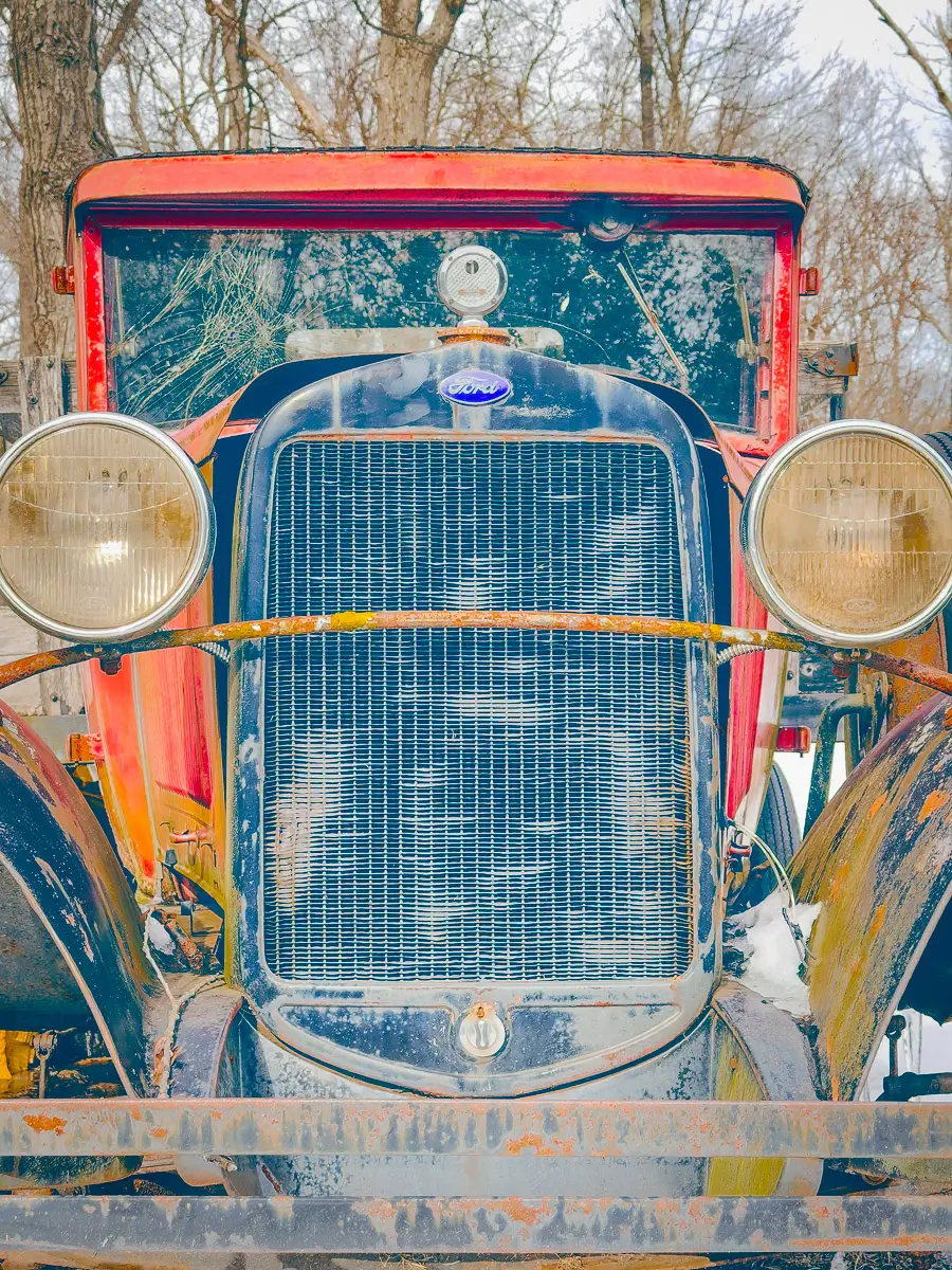 front view of an old rusted jeep