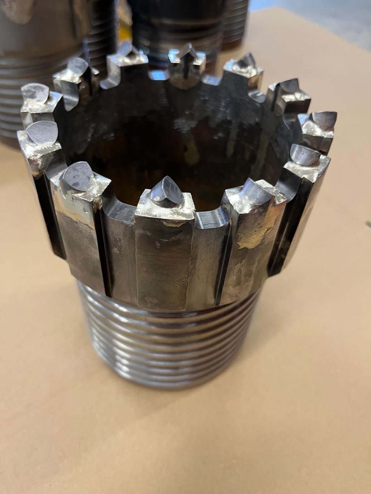 Ringbohrkrone mit Rundschaftmeißeln, Zipp Industries