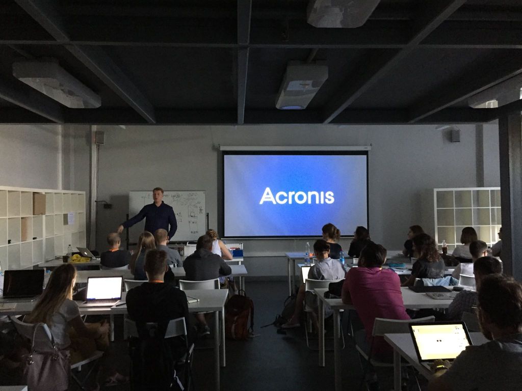 Интенсив Mail.Ru в Британке: Питчи: Acronis