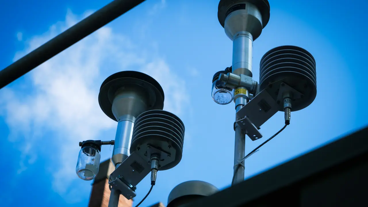 Air quality monitoring station