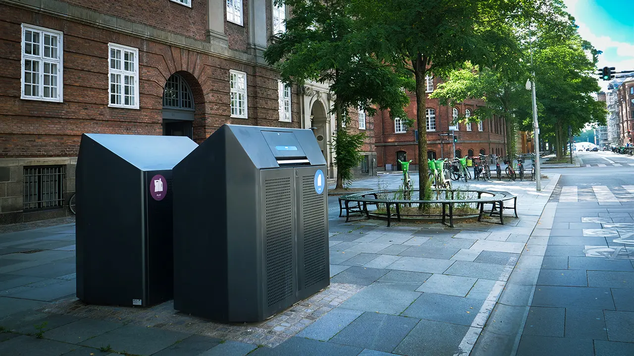 Smart bins