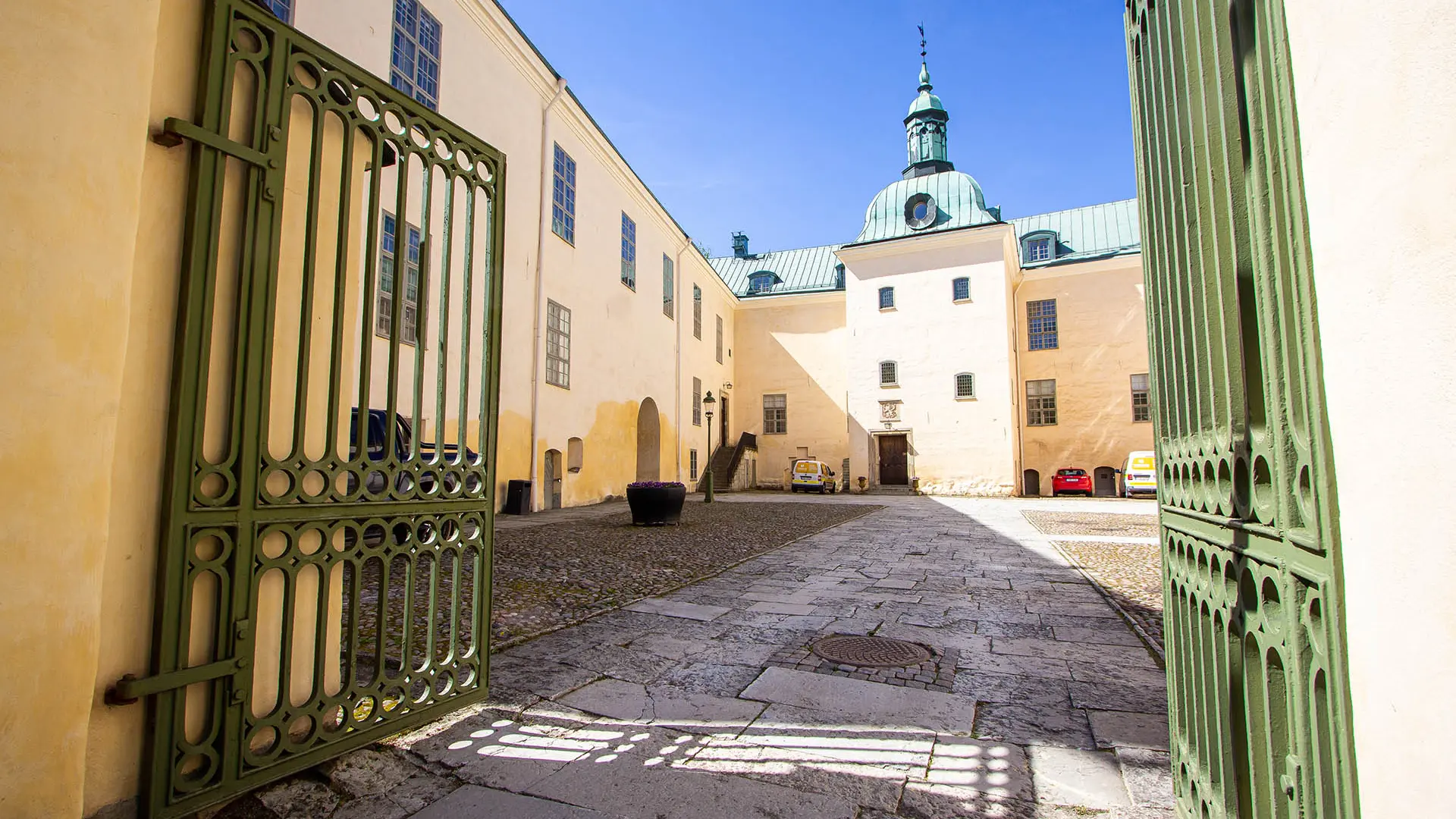 Ben Kersley - Linköping castle (ENG)