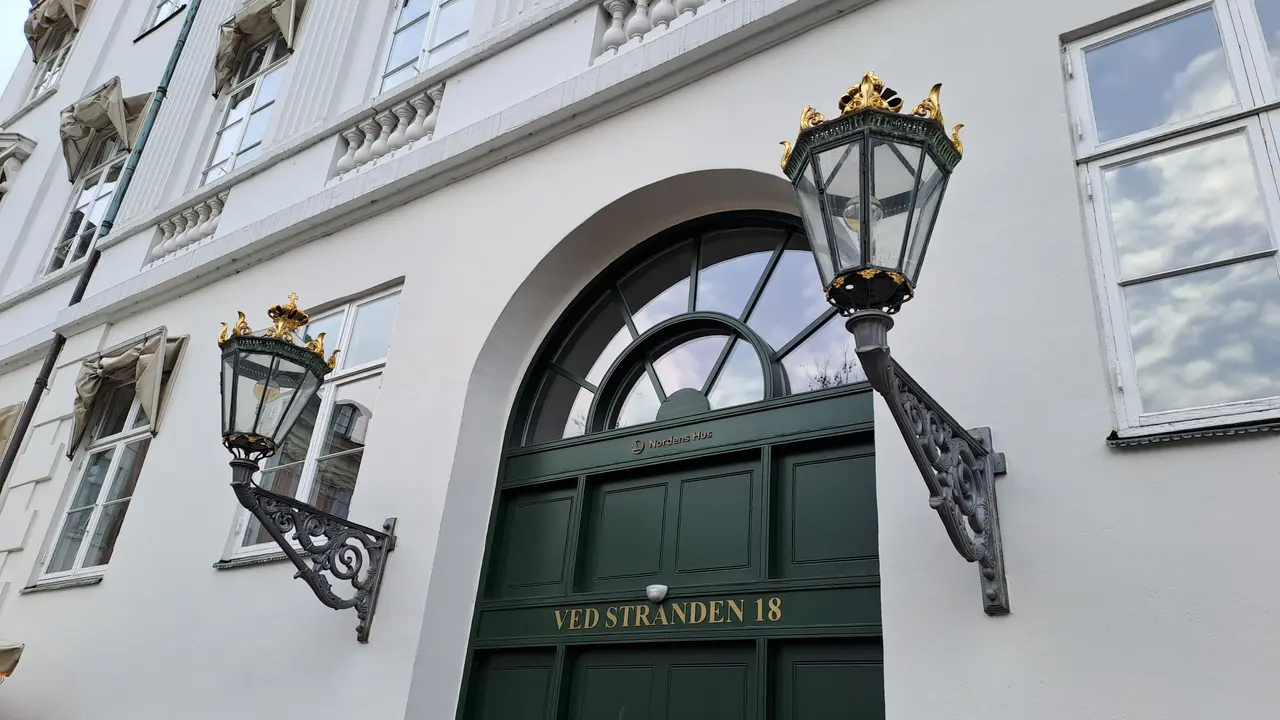 The earlier fine Hotel Royal