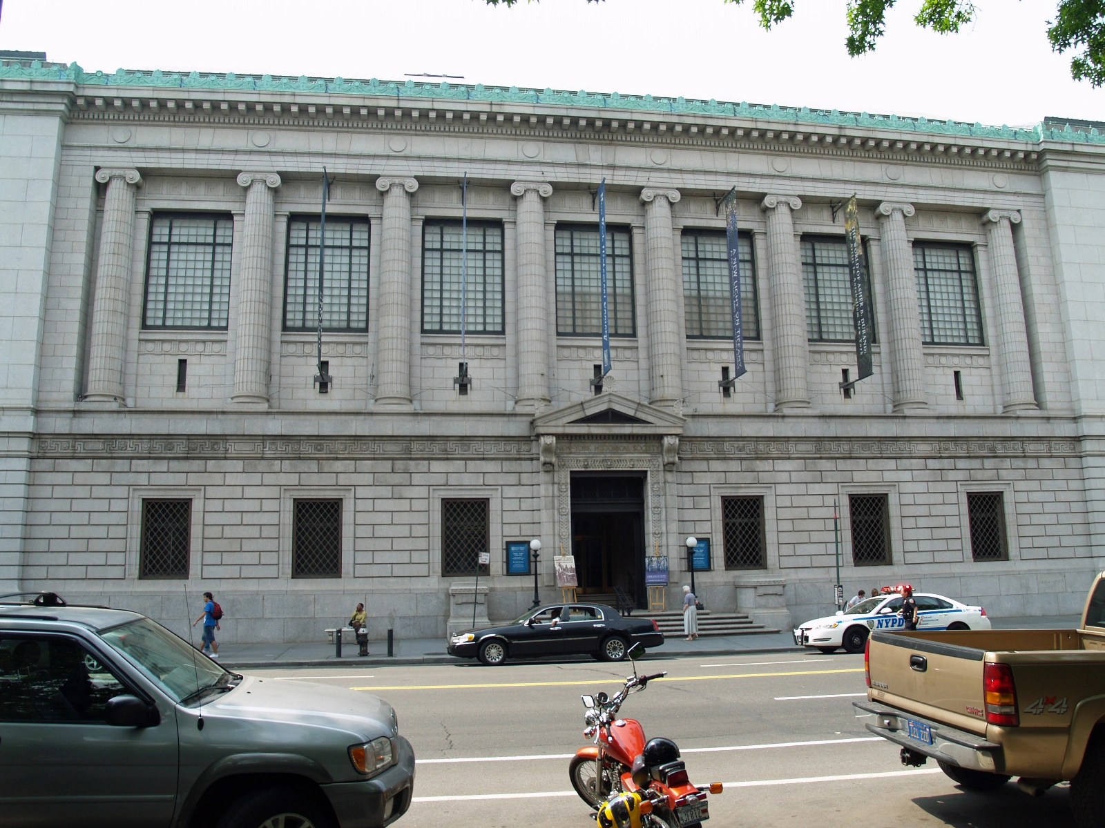NY Historical Society: Tiffany Lamper, Historie og Udvidelse 2026