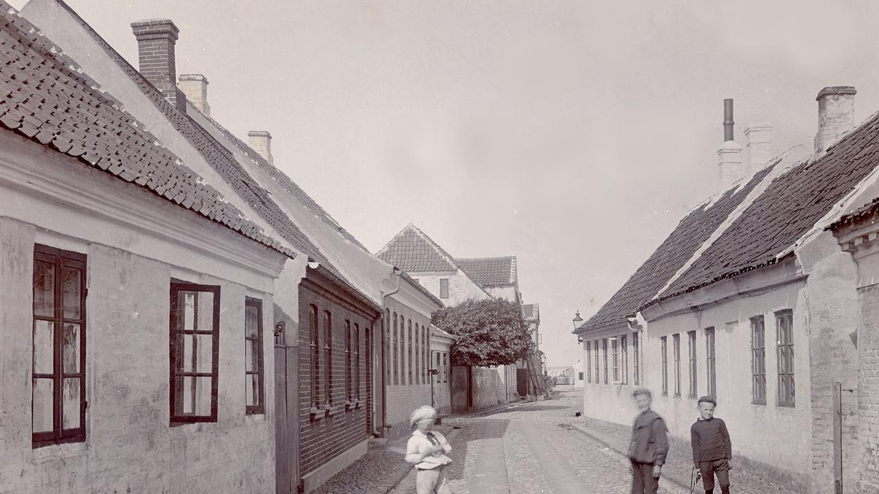 Fjordgade: The old main street