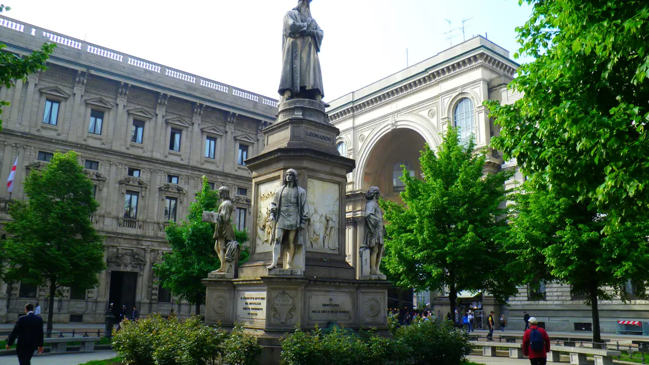 Statua di Leonardo da Vinci