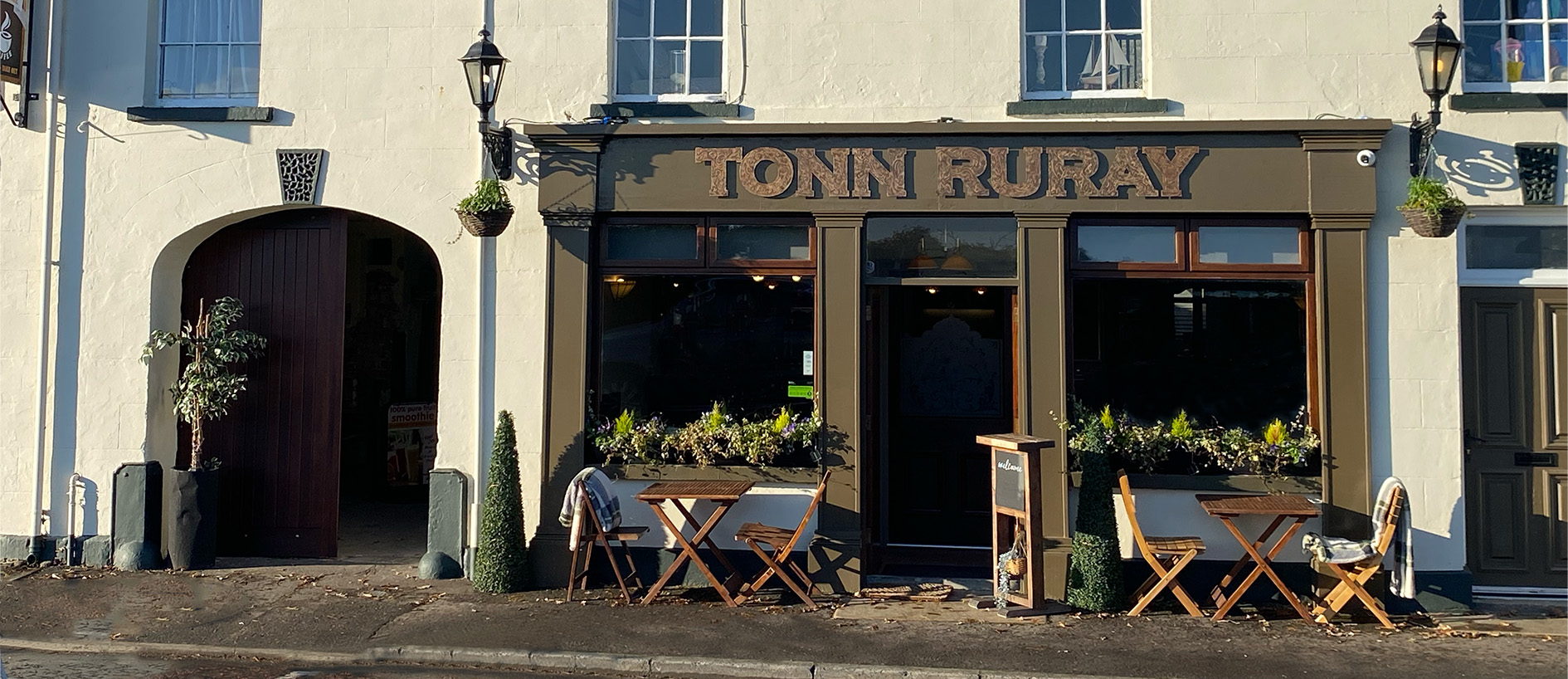 Tonn Ruray Café in Newcastle