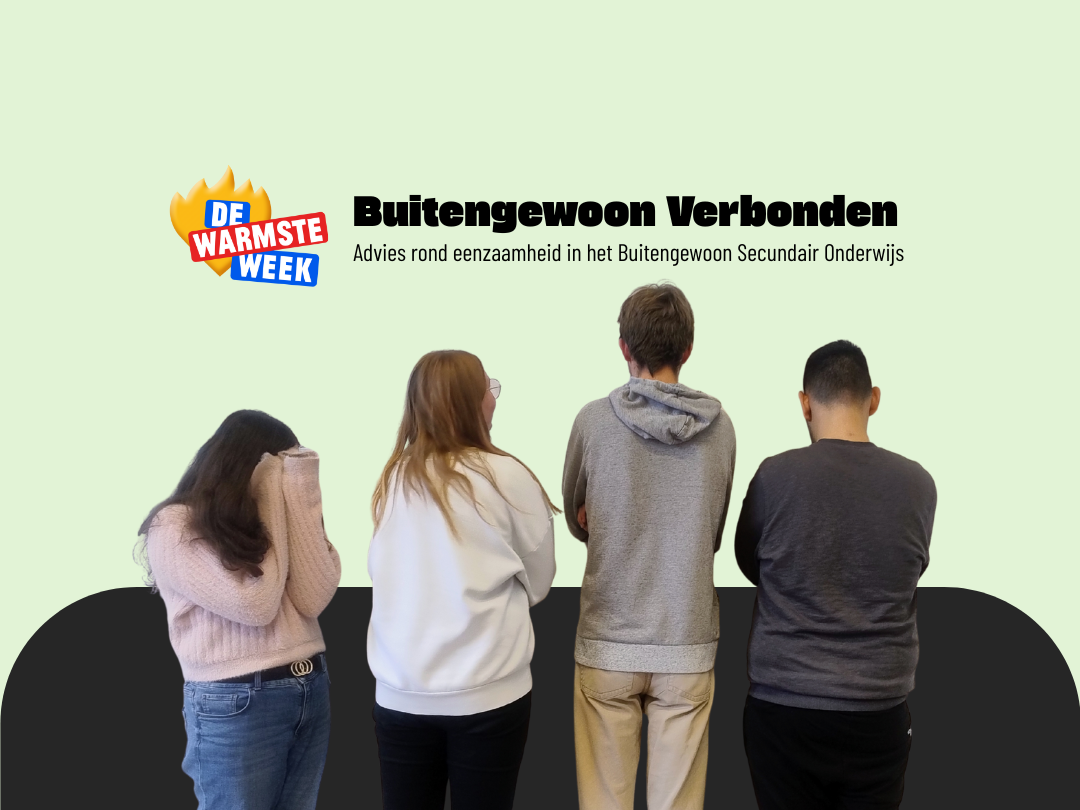 Vier onherkenbare leerlingen die meededen aan een klasgesprek voor het advies Buitengewoon Verbonden
