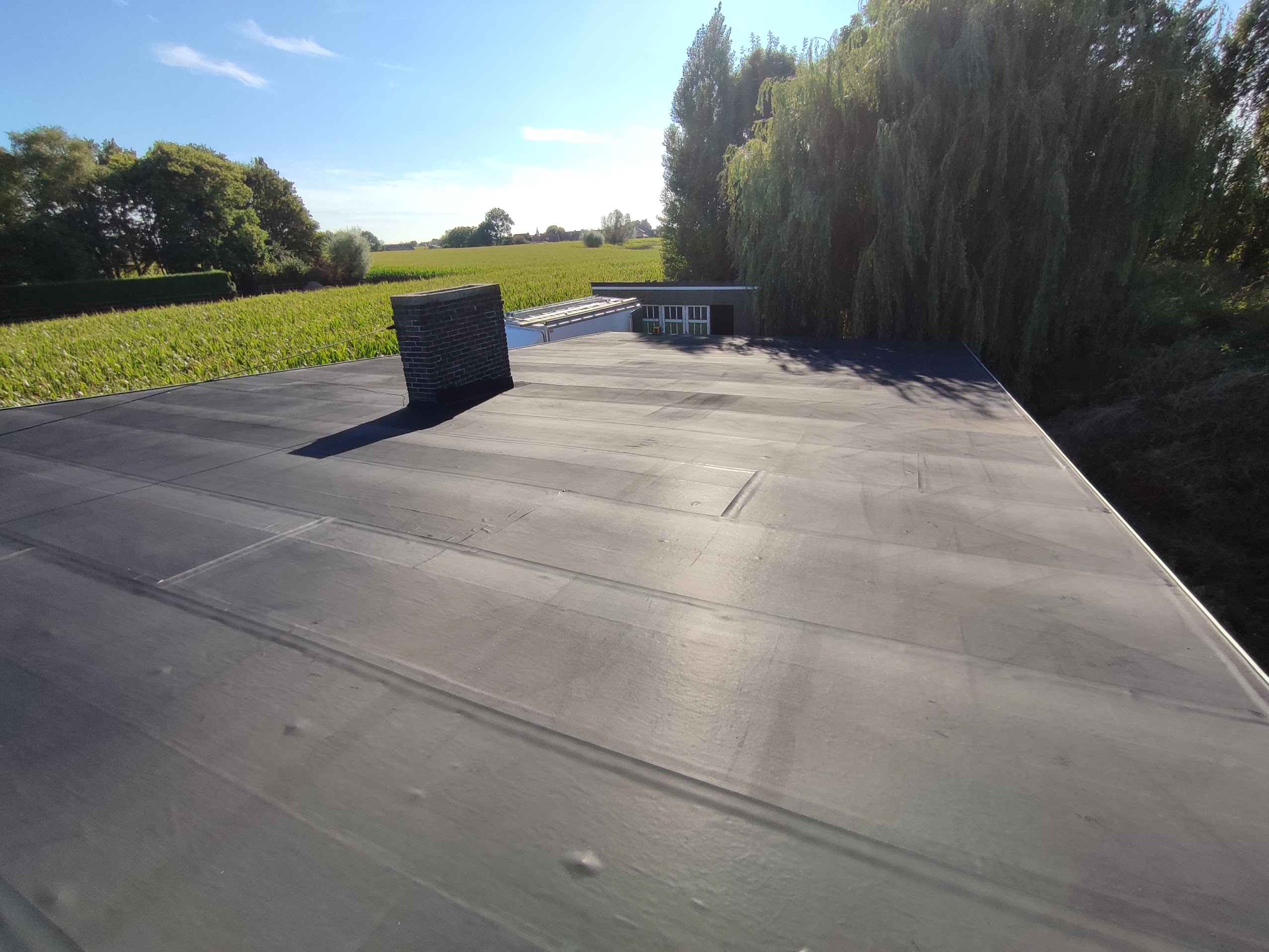 Lichtervelde: licht hellend dak EPDM