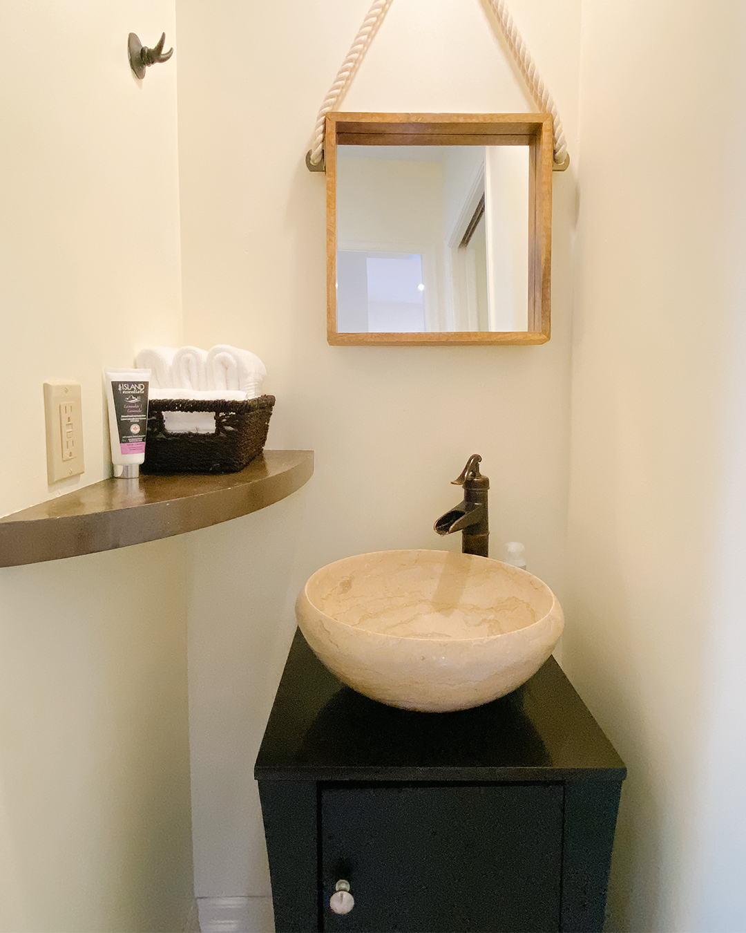 Sooke Beach Cove - Very Good Media - Sooke, British Columbia