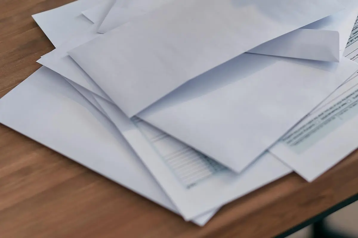 Rechtsschutzversicherung kündigen [+ inkl. Muster]