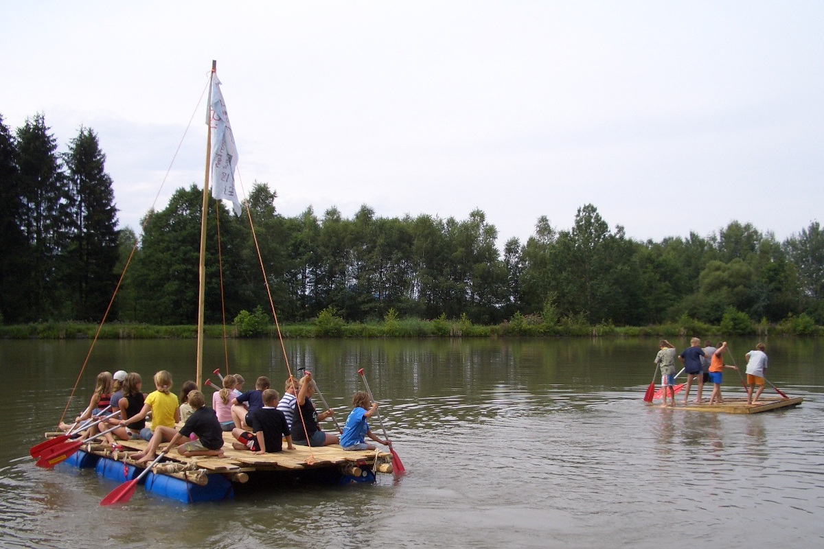 Floßbau - lasst uns in See stechen!