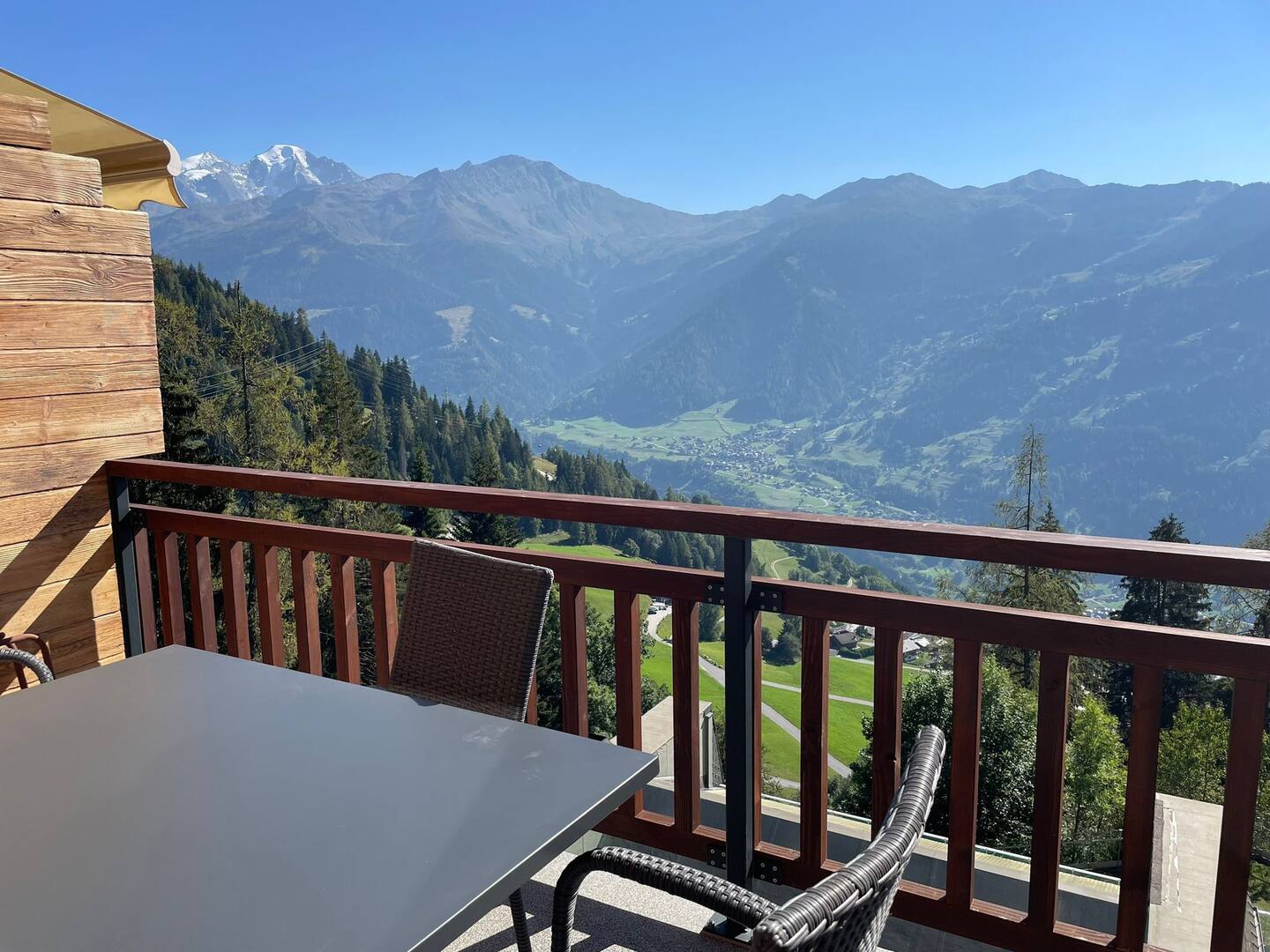 Mondzeu A266 — 1-bedroom apartment near Place Centrale with pool, gym and sauna, Verbier (photo 1)