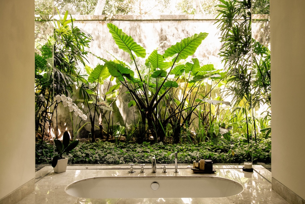 REMISSIŌ spa — sunken bathtub, Courtyard Villa